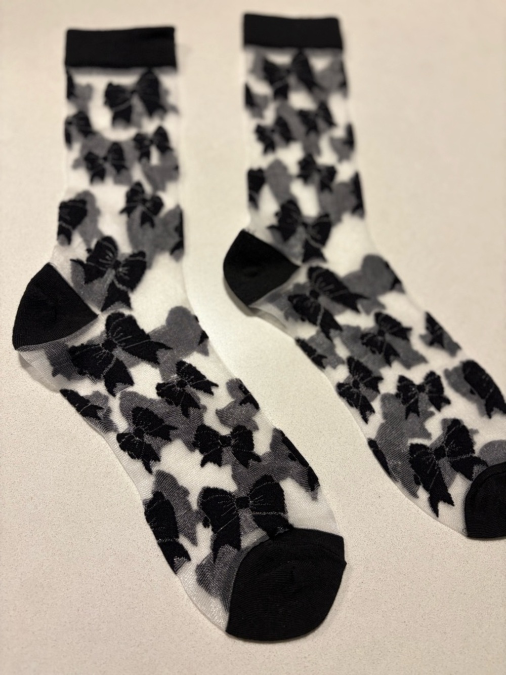 Sheer Bow Crew Socks in Black & Gray